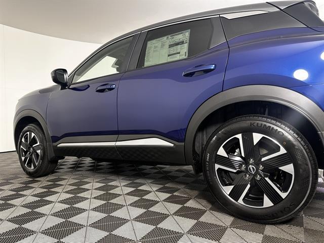 new 2025 Nissan Kicks car, priced at $28,025
