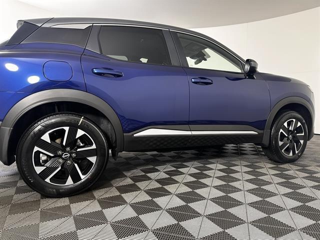new 2025 Nissan Kicks car, priced at $28,025