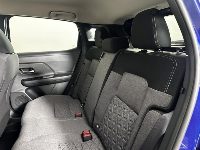 new 2025 Nissan Kicks car, priced at $28,025