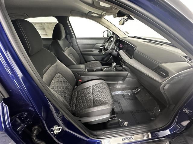 new 2025 Nissan Kicks car, priced at $28,025
