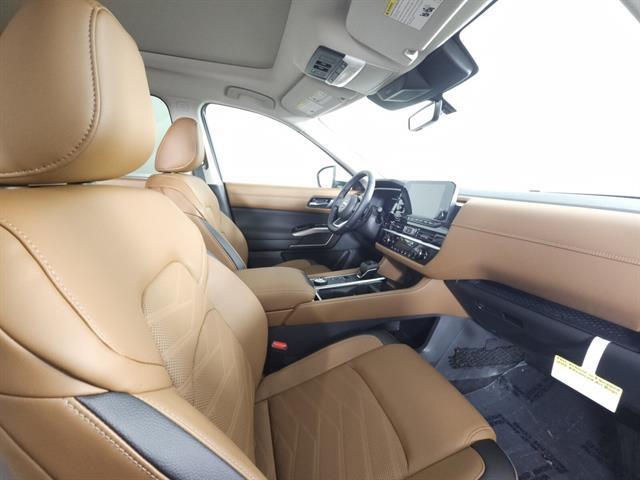 new 2025 Nissan Pathfinder car, priced at $46,395