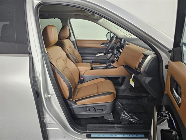new 2025 Nissan Pathfinder car, priced at $46,395