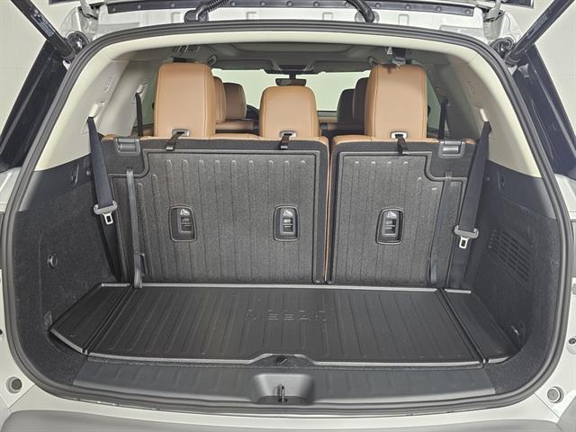 new 2025 Nissan Pathfinder car, priced at $46,395