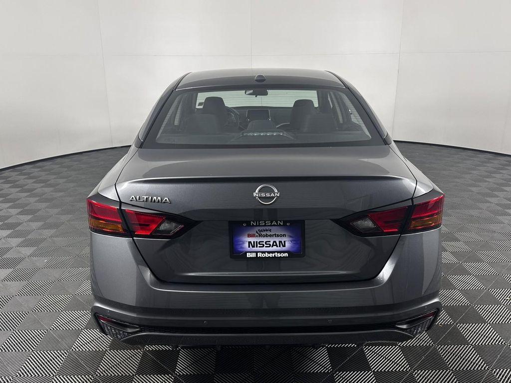 new 2025 Nissan Altima car, priced at $25,800