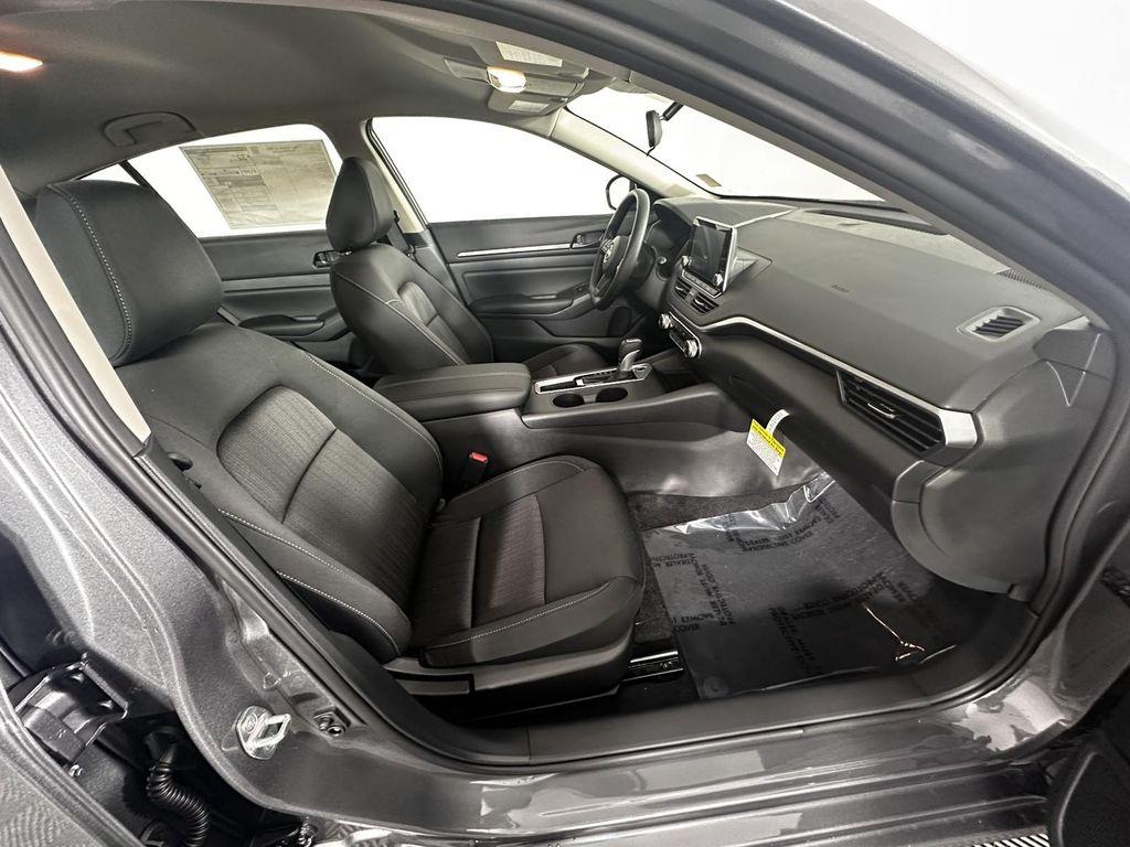 new 2025 Nissan Altima car, priced at $25,800