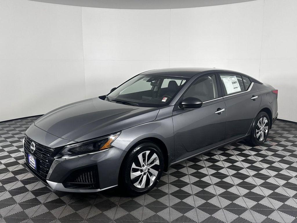 new 2025 Nissan Altima car, priced at $25,800