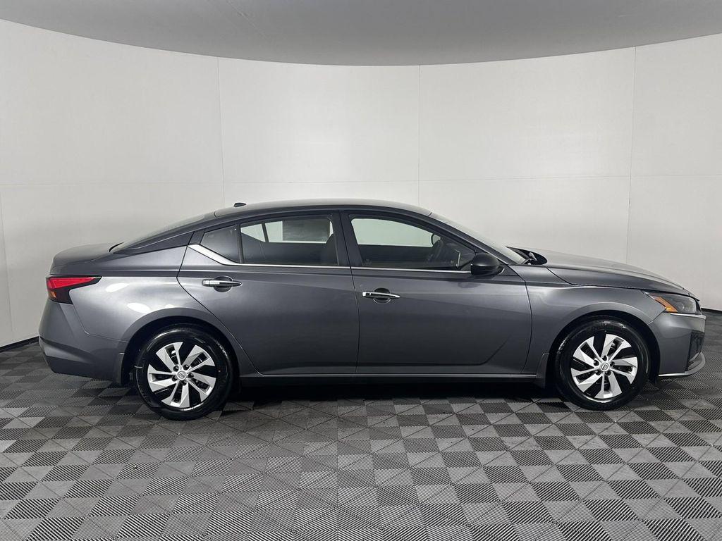 new 2025 Nissan Altima car, priced at $25,800