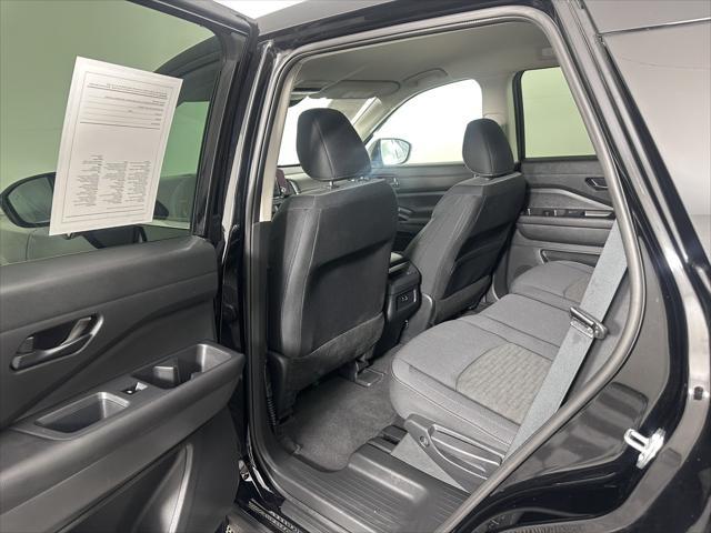 used 2024 Nissan Pathfinder car