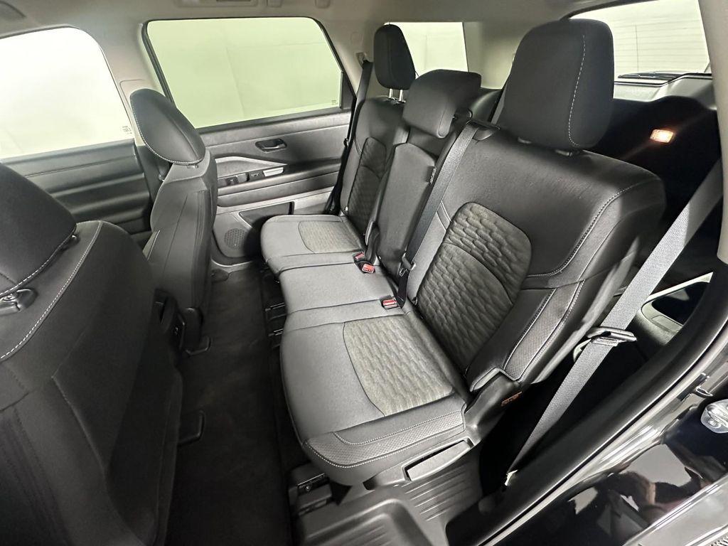 used 2024 Nissan Pathfinder car, priced at $28,999