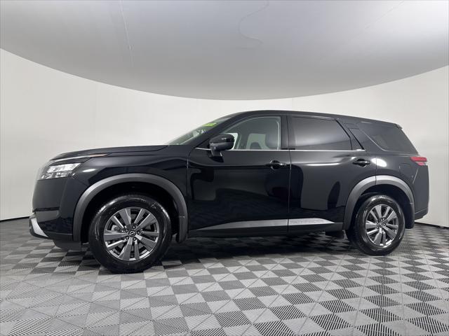 new 2025 Nissan Pathfinder car, priced at $36,860