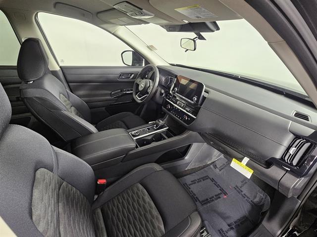 new 2025 Nissan Pathfinder car, priced at $37,375