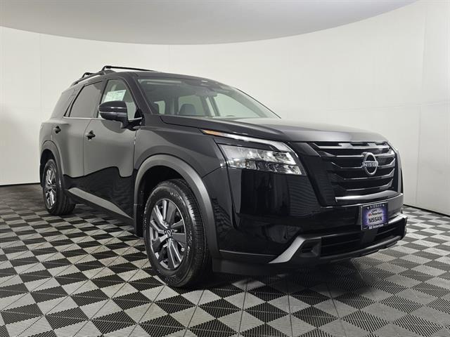 new 2025 Nissan Pathfinder car, priced at $37,865