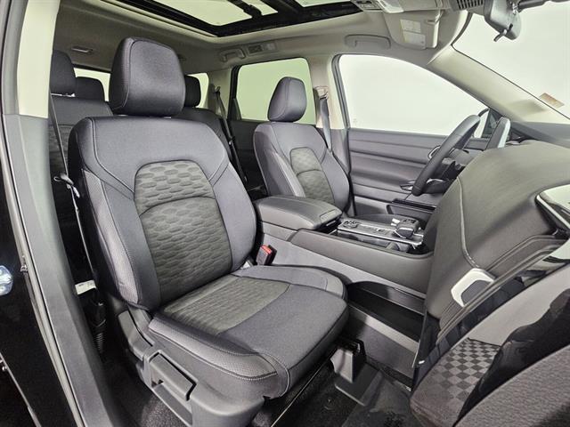 new 2025 Nissan Pathfinder car, priced at $37,865