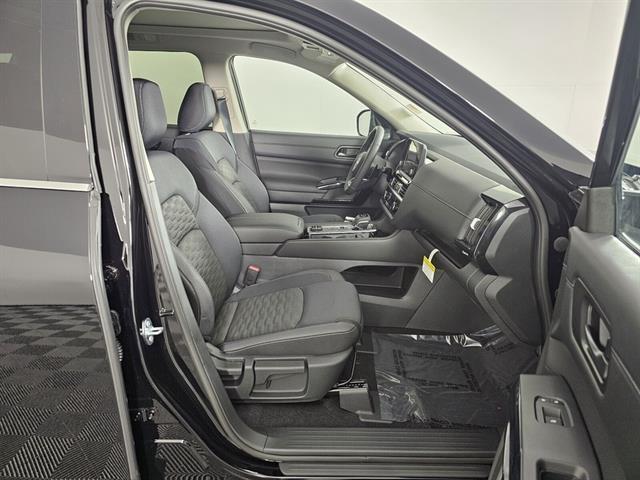 new 2025 Nissan Pathfinder car, priced at $37,865