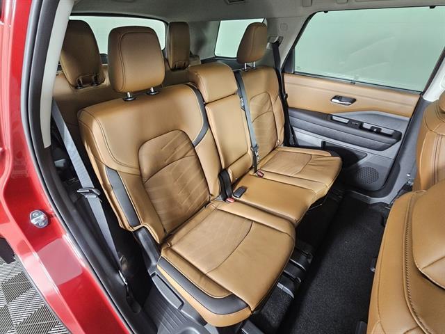 new 2025 Nissan Pathfinder car, priced at $47,020