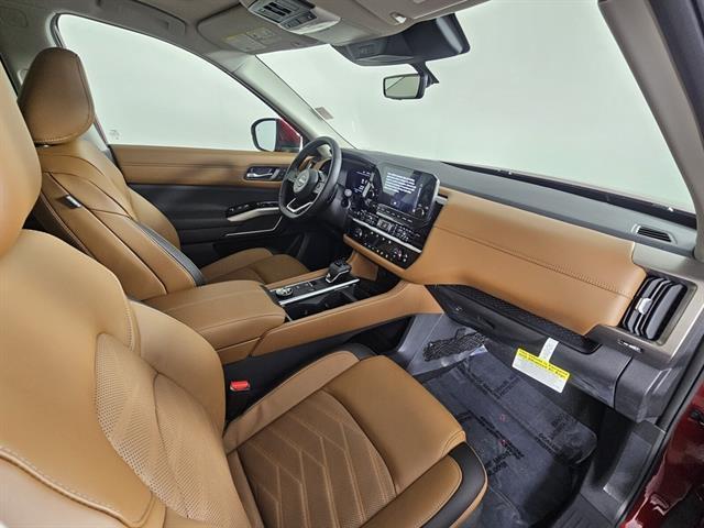 new 2025 Nissan Pathfinder car, priced at $47,020