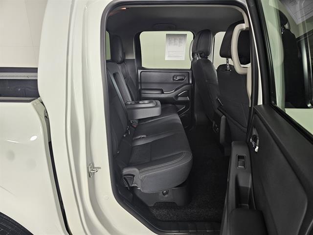 used 2023 Nissan Frontier car, priced at $29,999