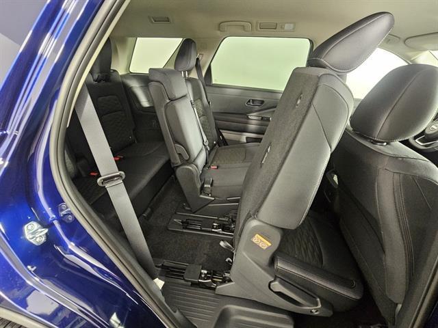 new 2025 Nissan Pathfinder car, priced at $34,890