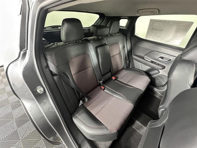 new 2025 Nissan Kicks car, priced at $29,020