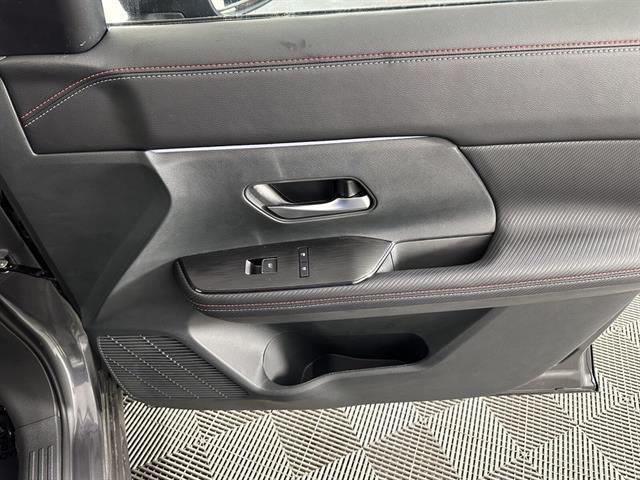 new 2025 Nissan Kicks car, priced at $29,020