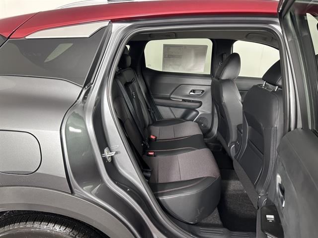 new 2025 Nissan Kicks car, priced at $29,020