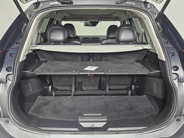 used 2017 Nissan Rogue car, priced at $15,999