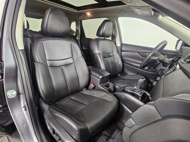 used 2017 Nissan Rogue car, priced at $15,999