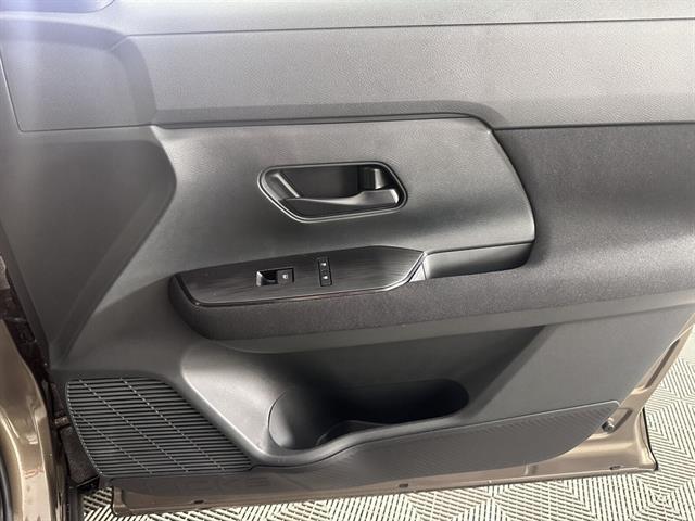 new 2025 Nissan Kicks car, priced at $25,700