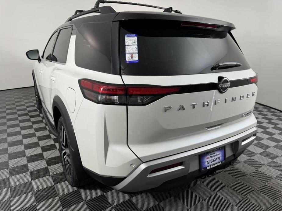 new 2024 Nissan Pathfinder car, priced at $55,000