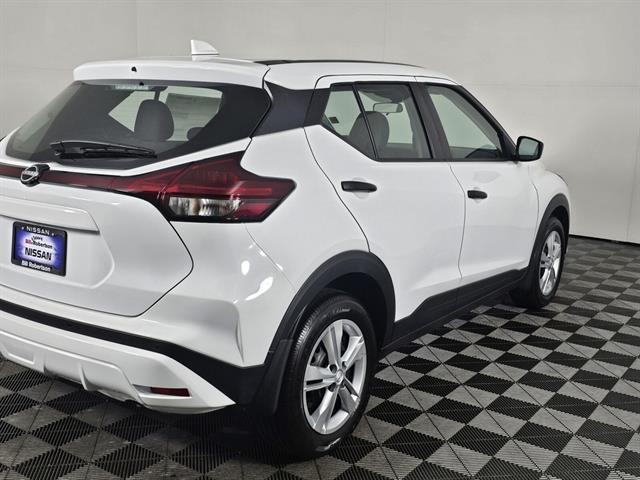 new 2025 Nissan Kicks car, priced at $23,365