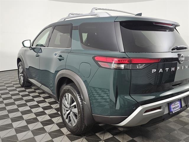 new 2025 Nissan Pathfinder car, priced at $40,295