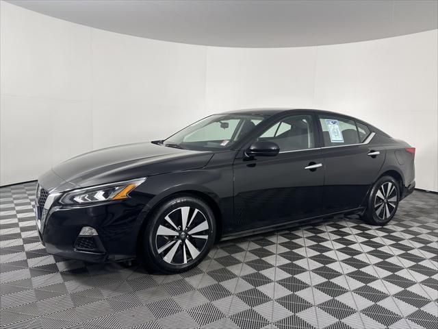 used 2022 Nissan Altima car, priced at $18,999