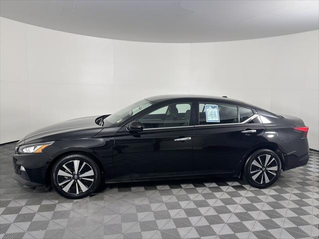 used 2022 Nissan Altima car, priced at $18,999