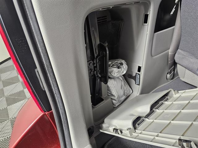 used 2008 Hyundai Entourage car, priced at $8,899