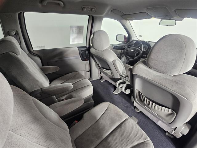 used 2008 Hyundai Entourage car, priced at $8,899