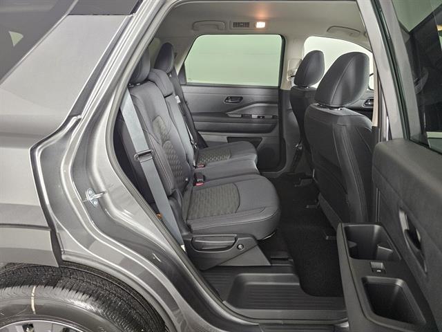 new 2025 Nissan Pathfinder car, priced at $33,975