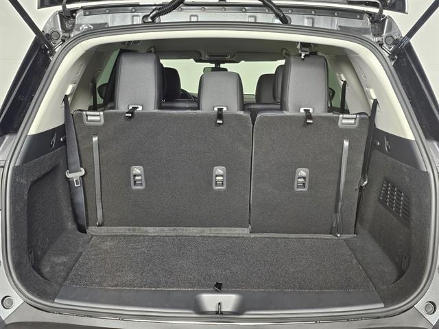 new 2025 Nissan Pathfinder car, priced at $33,975