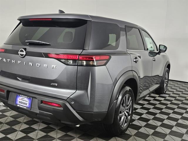 new 2025 Nissan Pathfinder car, priced at $33,975