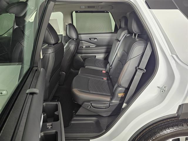 new 2025 Nissan Pathfinder car, priced at $46,845