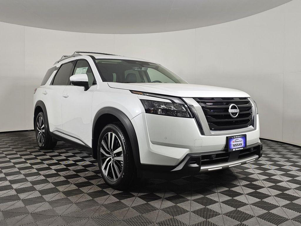 new 2025 Nissan Pathfinder car, priced at $50,449