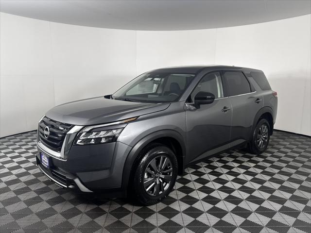 new 2025 Nissan Pathfinder car, priced at $39,599