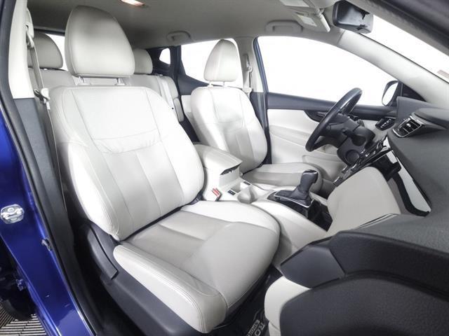 used 2022 Nissan Rogue Sport car, priced at $19,999