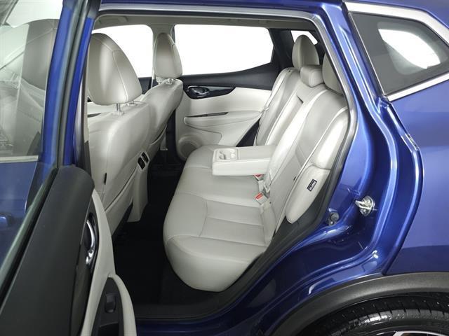 used 2022 Nissan Rogue Sport car, priced at $19,999