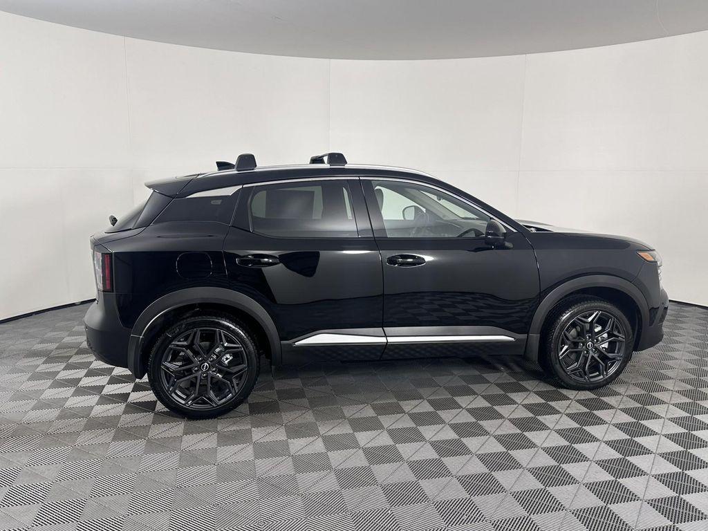 new 2025 Nissan Kicks car, priced at $29,470