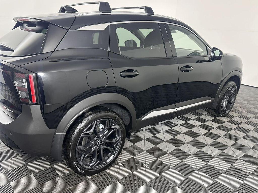 new 2025 Nissan Kicks car, priced at $29,470