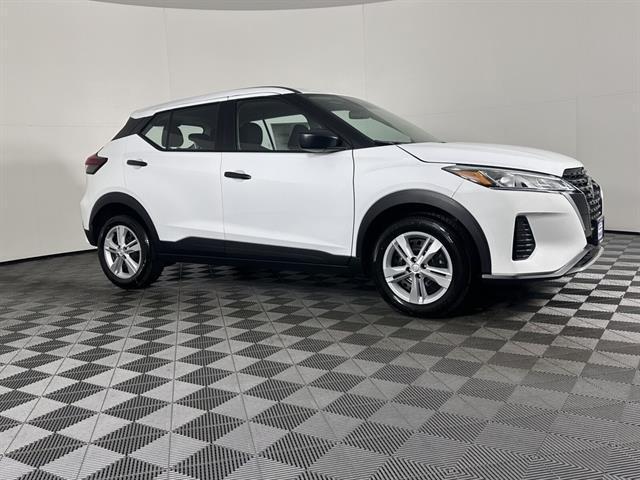new 2025 Nissan Kicks car, priced at $21,320