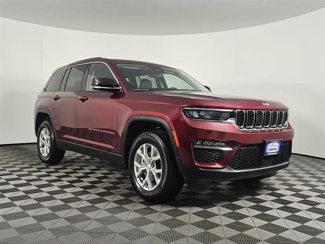 used 2023 Jeep Grand Cherokee car, priced at $30,999