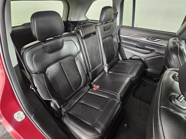 used 2023 Jeep Grand Cherokee car, priced at $30,999