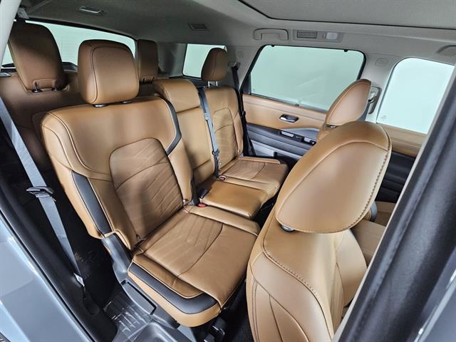 new 2025 Nissan Pathfinder car, priced at $46,845