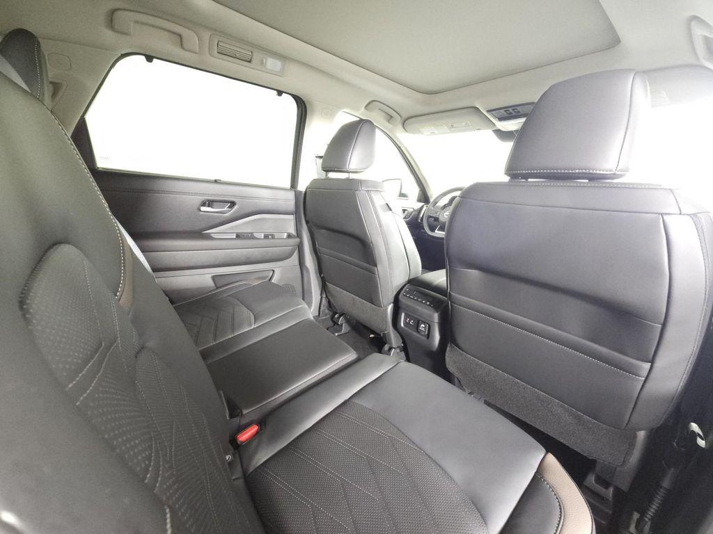 new 2025 Nissan Pathfinder car, priced at $50,449